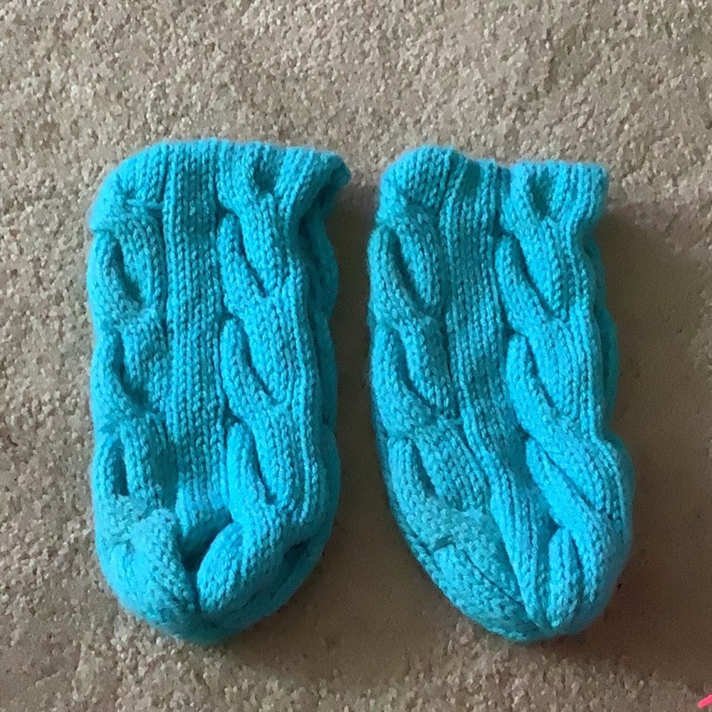 Handmade knitted turquoise slippers size 8/ 9 great stitched look machi…